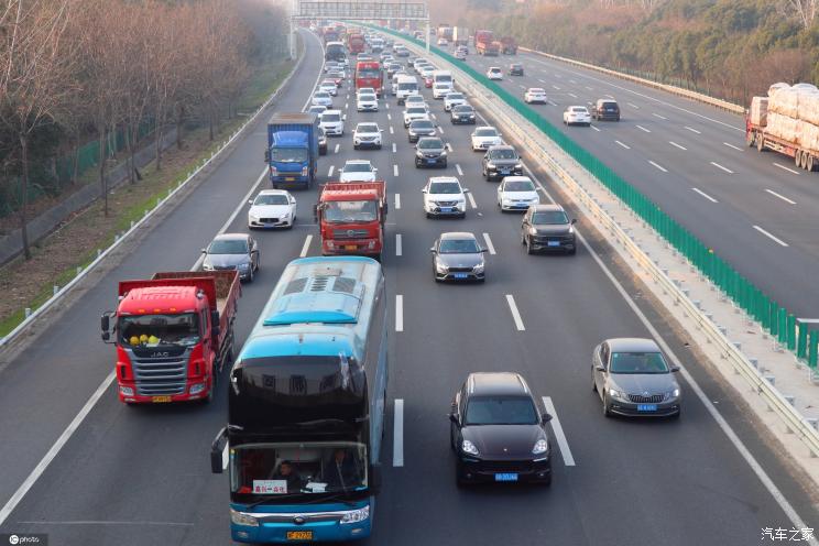 优化路权北京将推动存量燃油车电动化
