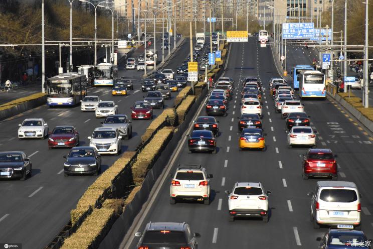 武汉第四批智能网联汽车测试道路将开放
