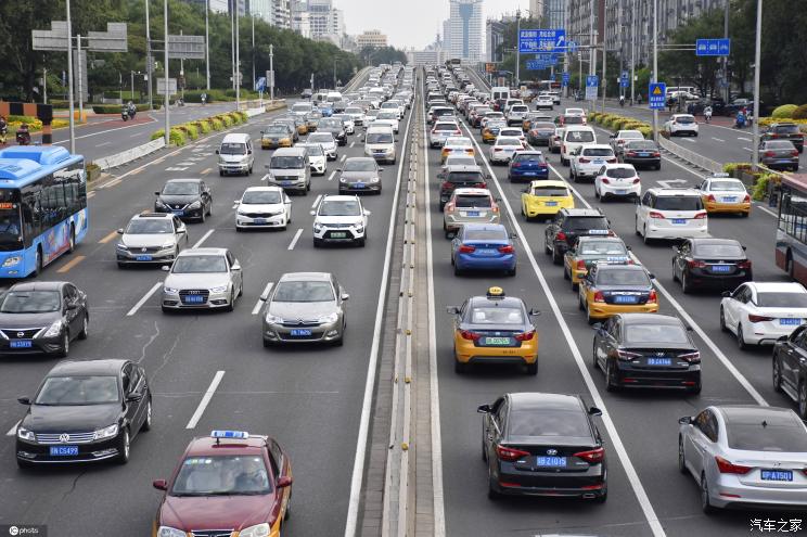 公安部发布中秋节道路交通安全预警