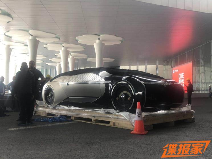 2019上海车展探馆:雷诺EZ-ULTIMO概念车